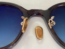 画像をギャラリービューアに読み込む, トムフォードのノースパッドゴールド