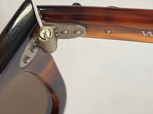 画像をギャラリービューアに読み込む, レイバンの丁番部の不調は修理可能