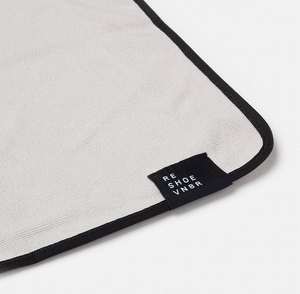 プレミアムマイクロファイバータオル　Premium Microfiber Towel