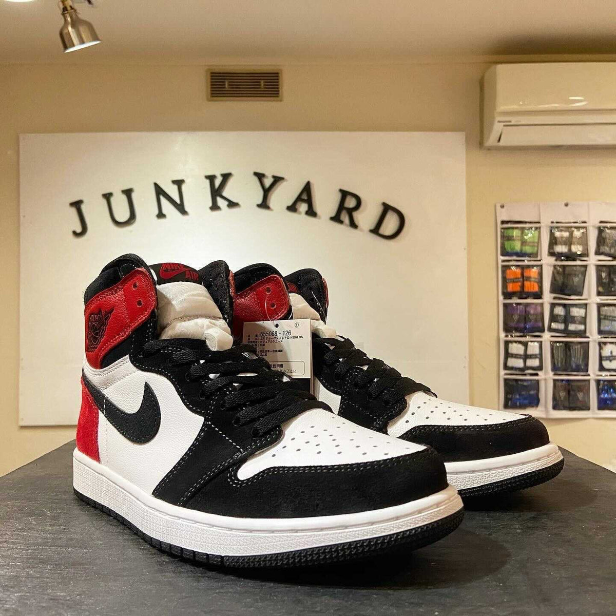 つま黒風カスタム for Air Jordan1 – アトランダム通販&定額修理サイト