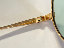 画像をギャラリービューアに読み込む, ルノアの丁番曲がり