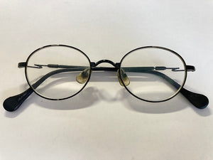 オリバーピープルズのメガネ