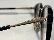 画像をギャラリービューアに読み込む, ヴィクター＆ロルフの丁番曲がり修理